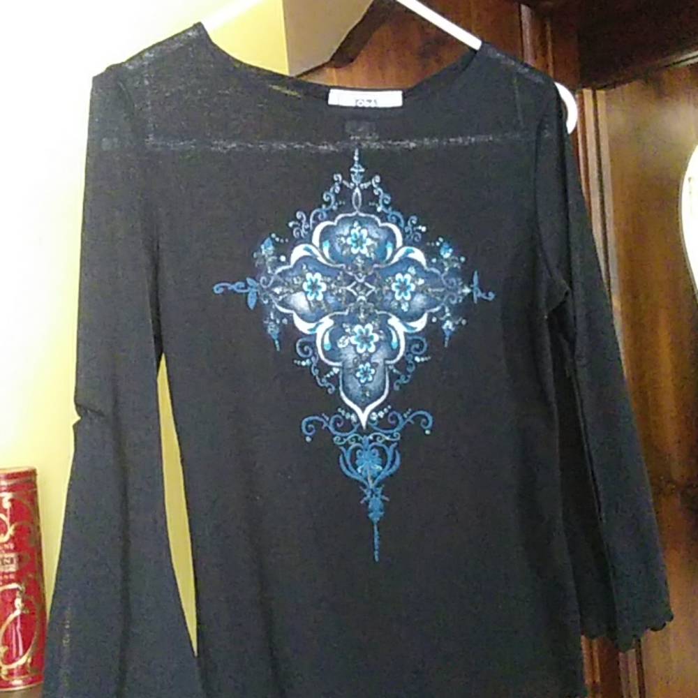 Shirt - Picture 2 of 8